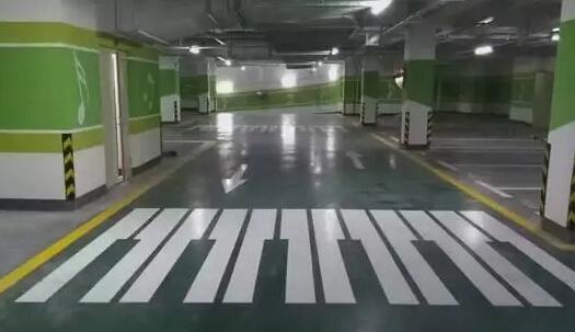 东洲车位划线